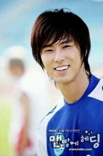 I'm Bigeast!92line!!JJ☆YH☆YC☆JS☆CM☆サランヘヨ♪※botさん専用★毒吐くことも…悪しからず。SJ･びっべん･ぴにも好き^^かなぱんまん(○｀ｴ｀○)チーム:照り焼き
