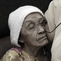apalah artinya hidup tanpa IBU di sisiku ! percuma ku ada disini :'(((
