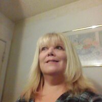 Mickie Eichelberger - @michelle44ann Twitter Profile Photo