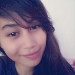 Mrlrbrs's profile picture. if i chose you over food and sleep, you're that important. -__-