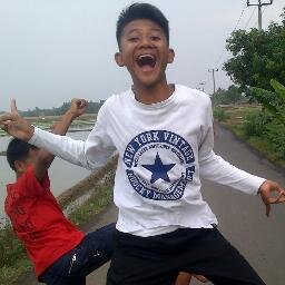 hidup itu kadang di atas kadang di bawah itulah hidup
janganlah sia-siakan hidup kamu
karna hidup yg sesungguh nya adalah di akherat