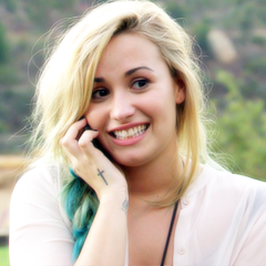 - Harry dlç  :3 Demi gatta u-u @ClubeFollowBack #ClubeFollowBack