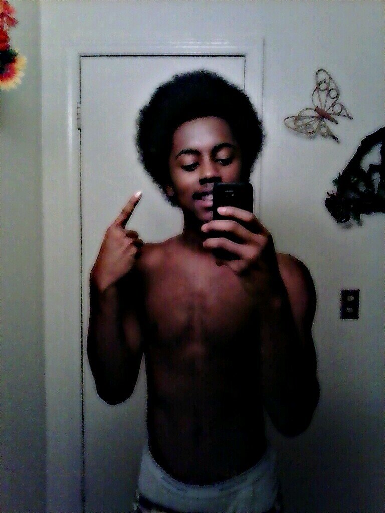 Rap artist. Follow my team @Real_Muziq #TeamPatriots #TeamClippers #H60D