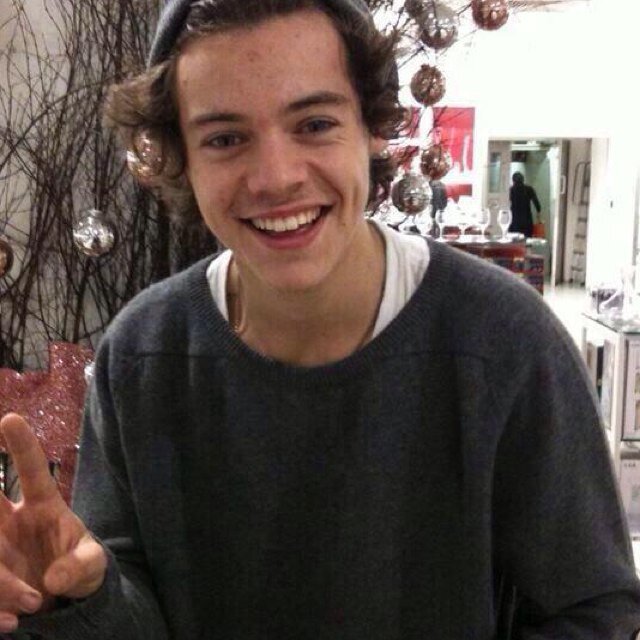 follow @stylesftziam
