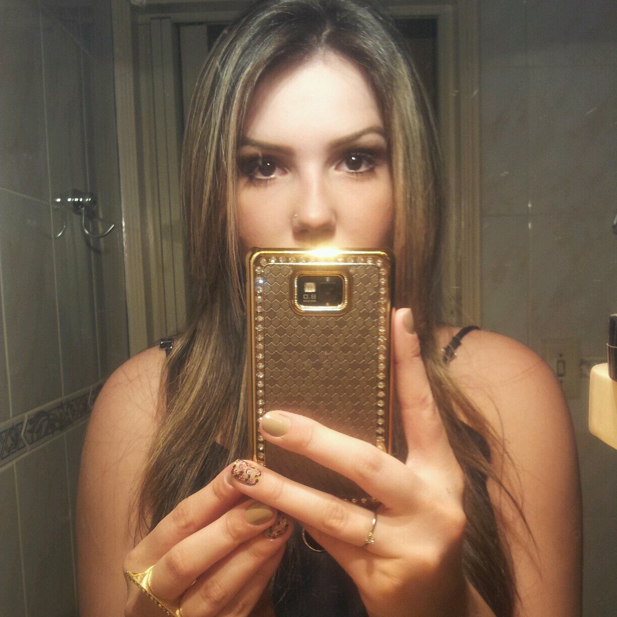 Só no dia que me conhecer totalmente, só pra poder usar as palavras certas. Instagram: @thaynasavazzi