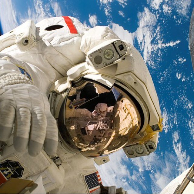 『宇宙飛行士なんてなれるわけないじゃん』と言われた今日から宇宙飛行士を本気で目指してます‼︎ 身長は小さいけど夢は大きく！！和光 Girl
