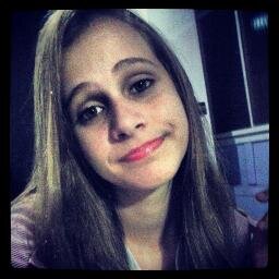 15 anos, ,loira,olhos verdes, solteira \o,Linda e maravilhosa kkkkk' sqn , https://t.co/gcOTR0VrSX