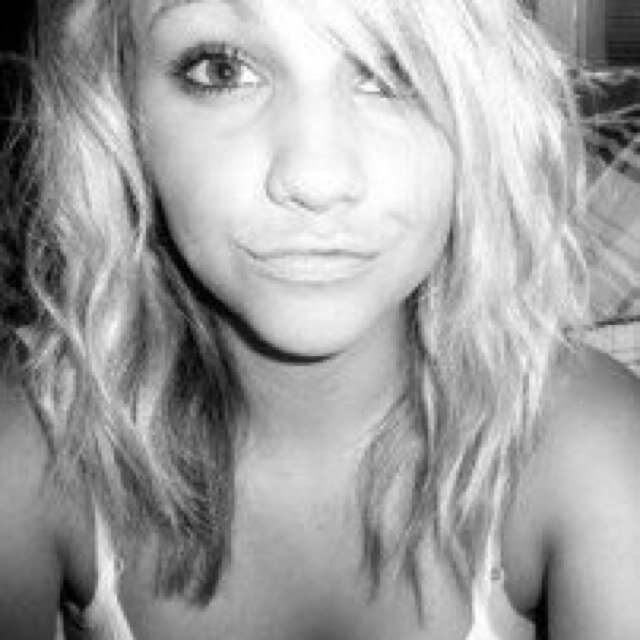 AddiLondon12's profile picture. 