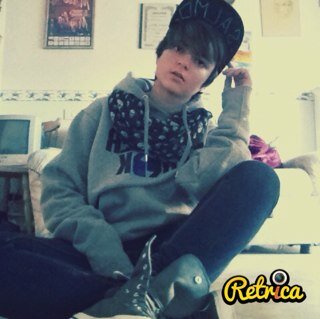 Vengo fuori dal buio della palude , con un teschio in faccia e vengo a farvi fuori a mani nude ! ~SalmoLeBon ❤❤ Follow me 4 checkeds ❤ yeeep