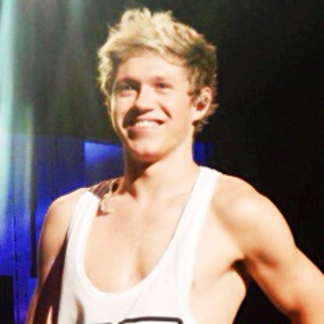 hii love please follow @horansIand thank you xxxxx
