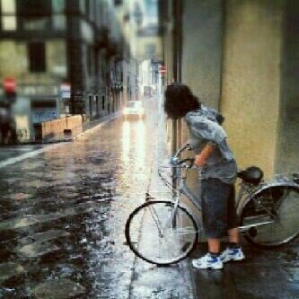‏‏مصمم صور ... اعشق التصوير ...                     امنيتي ان يبقاء ابي وامي على قيد الحياة ♥  