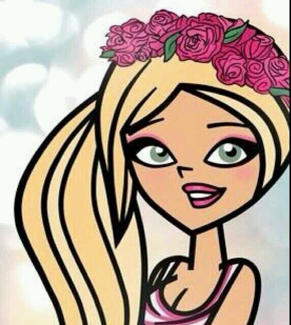 im Jordan im 17 and im a tomboy i hate people that call me a girly girl adopted son @FanMaia single