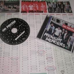 amo  a  @onedirection  y estoy muy muy orgullosa  de  ser  una directioner   y amarlos con todo mi  corazon  amo @1DThisIsUs  LA  MEJOR  PELICULA  DEL MUNDO