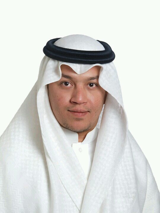 موظف بالقطاع الخاص
