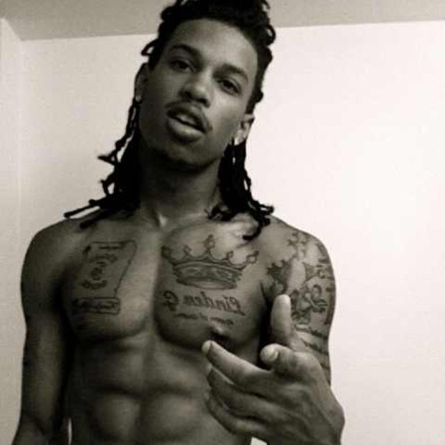 Im chill laid back... Just give me a blunt and im straight
