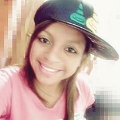 Since 1996  / Chata / Enjoada / Cânceriana / Solteira / amo Chocolate,funk,Tênis & Short / Neega Daa @Pliiiiiincesa / Jhonny ♥ / Te Amo MÃE;