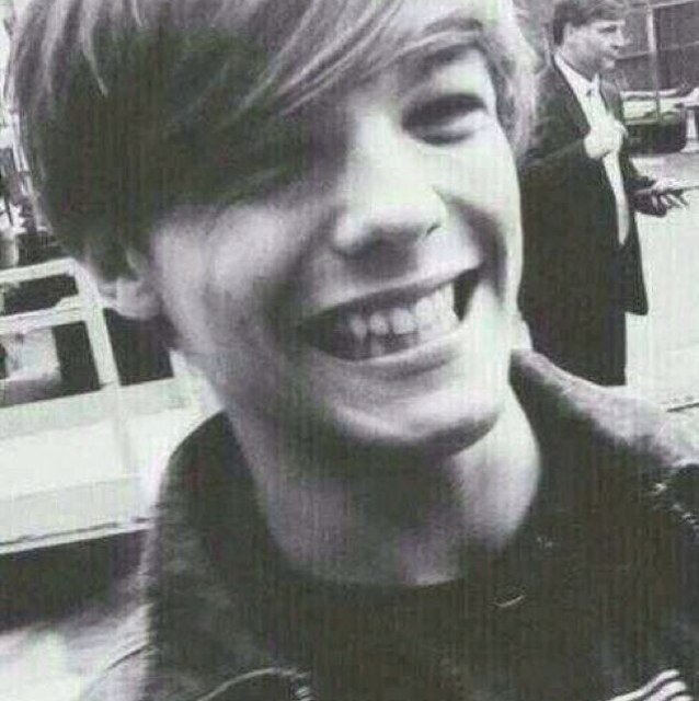 Free follow from @louisfttattoos (ask for a followback)