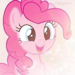 ♡Pasión por los pasteles, dulces, gomitas y galletas♡. AZÚCAR. Mi cutie mark son tres globos, bc no sé. Soy fab, pls. Irresistiblemente adorable.