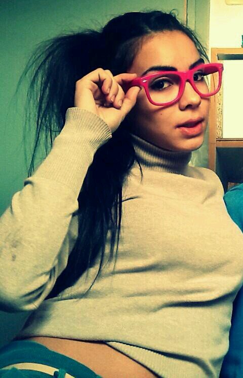 Carmen_PeeQuee's profile picture. aux de enfermería y siguiendo adelante.... ;) xiika alocada, me encanta la diversión y la lucura ;)