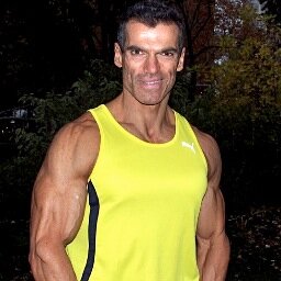 I am a Certified Fitness and Nutrition Coach/Chef and teach Powerpose® classes and conduct healthy food tours / meal prep. in NYC.