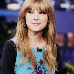 My mind was once a bare room and now its decorated with my thoughts of Taylor Swift.