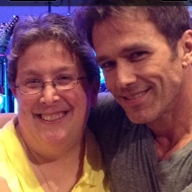 I'm a mom, wife, sister, friend who enjoys scrapbooking, GH, going to see Port Chuck and fighting Autism.