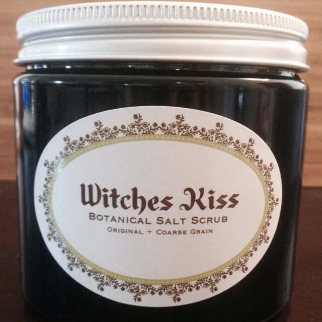 Witches Kiss Witches Kiss Twitter witches-kiss-witches-kiss-twitter