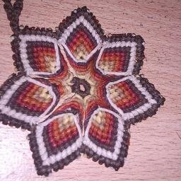 Pulseras, collares, aros, llaveros y mas! La vida en colores!