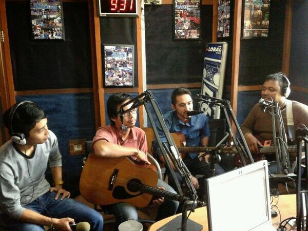 Komentator pedas | Composer lagu » Glimpse of Sunshine | Gitaris @enjoy_themusca | Rotary International Youth Ambassador |