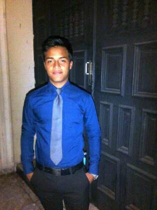 Pues soy al guevon :) pero m gusta el Futbol!!!
