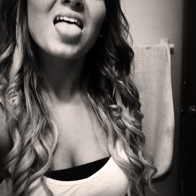 I'm the friend that will tell you the truth. Short temper, not the one to fuck with. Total babe