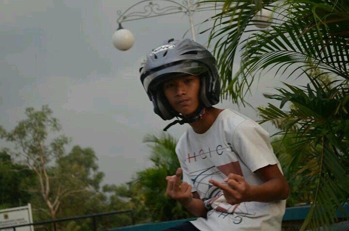 rama_ramdhany's profile picture. pencinta tawuran antar sekolah,penggemar persib