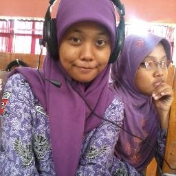 Nonnie Annisa Febyanti 06-02-1999JHS 2 Kediri IX-G 085649056295