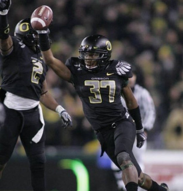 T Jack...University of Oregon alumni....livin life!!

Instagram.... agent6t
Snapchat....  agent6t