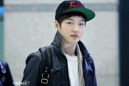131110 • 도 현 • 19 • p.이창섭 • All Tweet • 블락선호