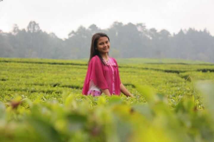 Islam||15061994||18082013||sayang keluarga|| bahagia, tenang, dan damai :)