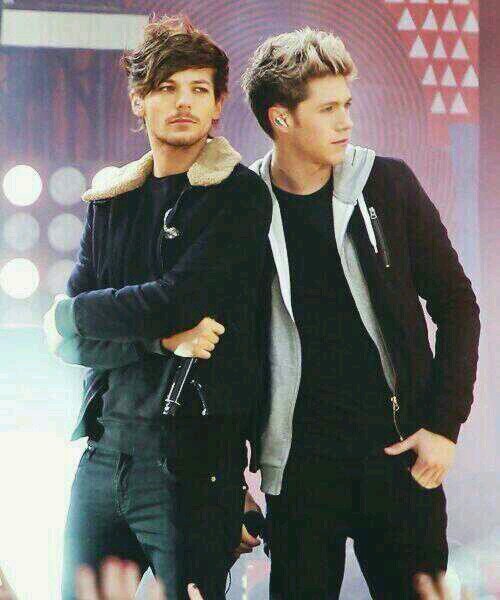 follow my another fan acc @zarry_fl0w4r and my personal acc @me_sofeaa . love you xx