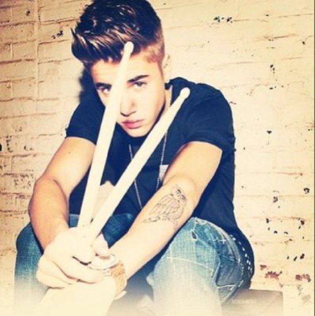 I LOVE YOU JUSTIN BIEBER!!