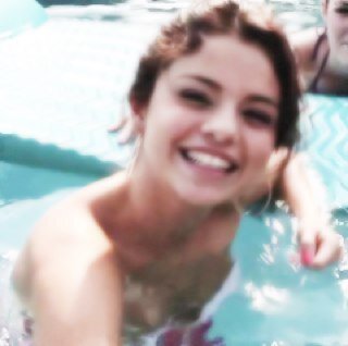 smg is the queen of all queens
