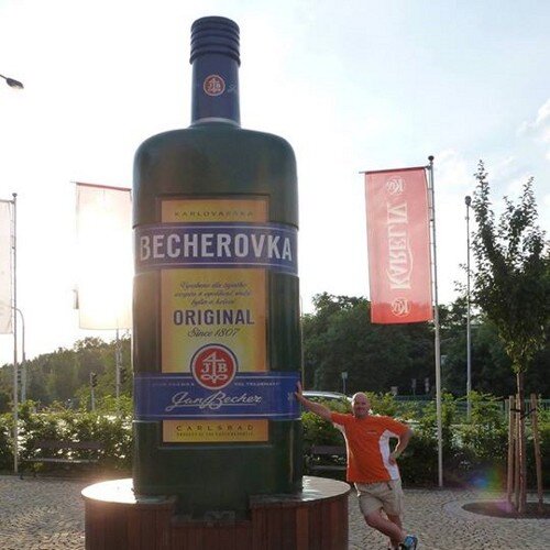 Genieten vant leven want dat doet j mar 1 even  proost ZMZ