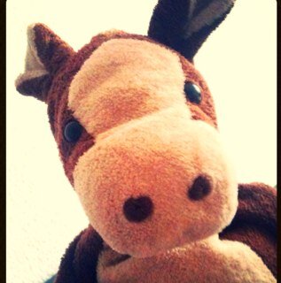 Vale mais uma roçada a voar do que tanto bate até que fura... 
_________________________________________
Roçar é comigo mesmo 🐴