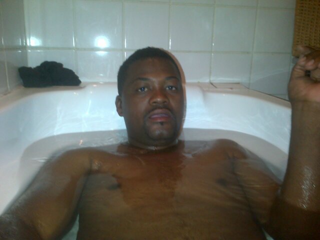 I'm a freak I like having fun yes.yes I love pussy. BBM PIN 29D83CBC.