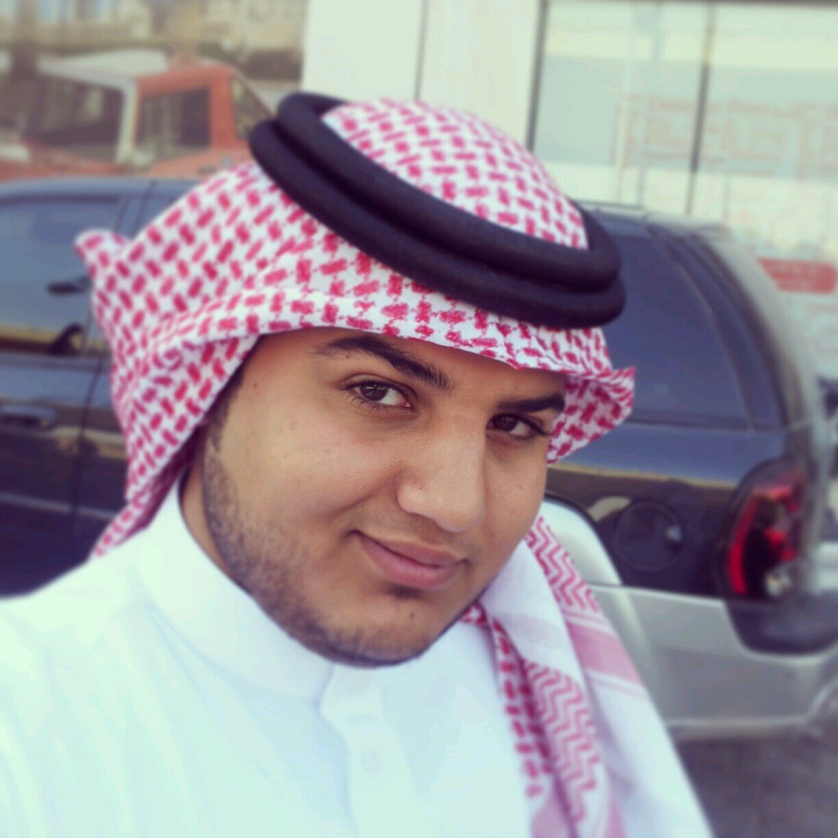 ‏شاب أردني لم يتبقى له سوى حلمه وأمله وإيمانه بأن الله على كل شيئ قدير 🕵