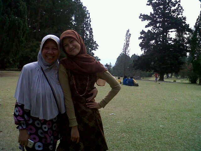 EFarlina's profile picture. 