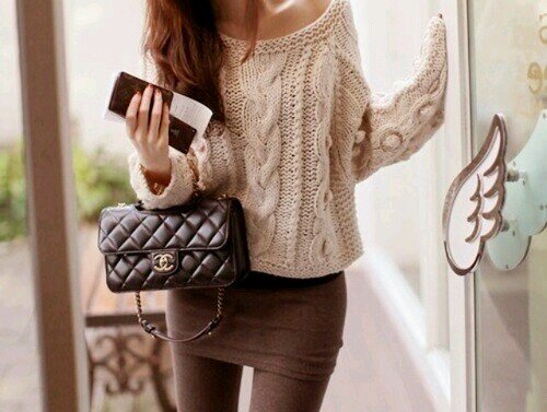 La moda mas al dia, todos los conjuntos, zapatos, bolsos, ropa, tacones... mas innovadores y bonitos que hay!