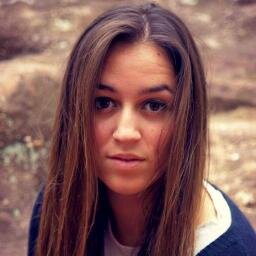 hola a todoss!! jajaj ya tengo twitter giselote y ireneta jejejej