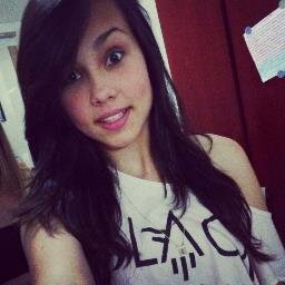 Chegou do nada e já se tornou muito especial  , tu pode contar comigo sempre lindaa! Te amo