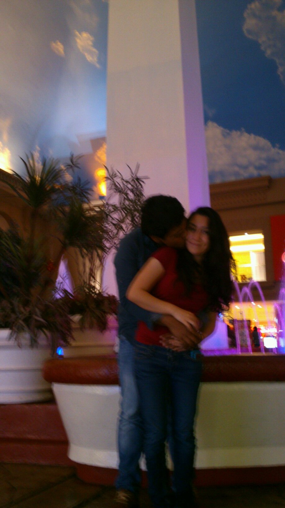 AlbertoAyala72's profile picture. 