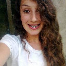 E no final, sempre dou risada, e não perco essa minha estranha mania de ter fé na vida.