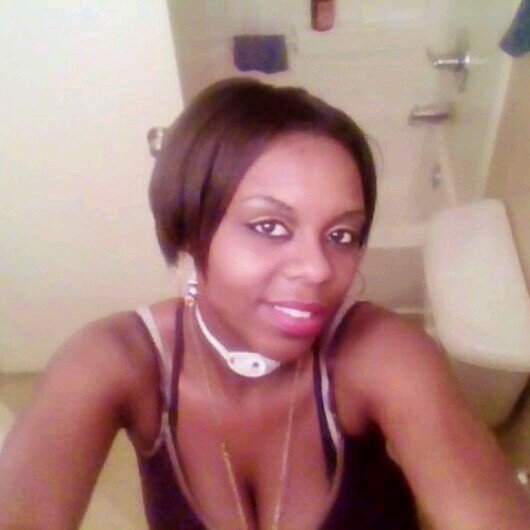 My Friends Call Me Lolly....I Love To Take Pictures,Text,and Model Fashionl.